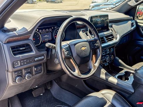 Used 2021 Chevrolet Suburban High Country w/ Premium Package AWD/4WD image 8