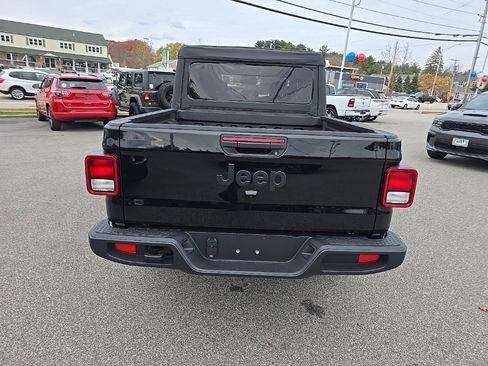 New 2026 Jeep Gladiator Sport image 6