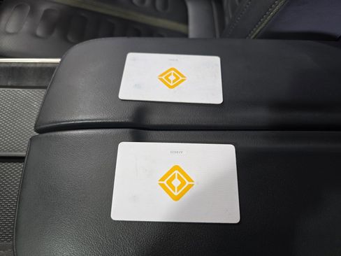 Used 2022 Rivian R1T Adventure image 29