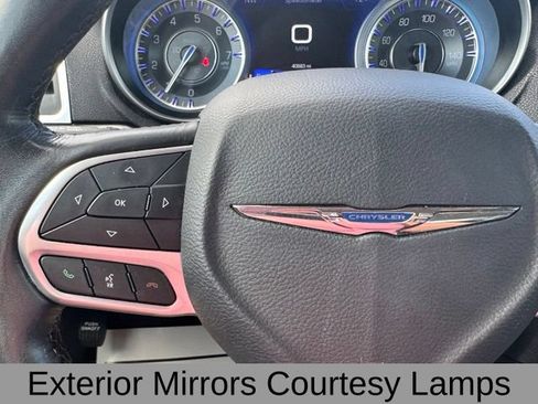 Certified 2021 Chrysler 300 Touring L AWD/4WD image 32