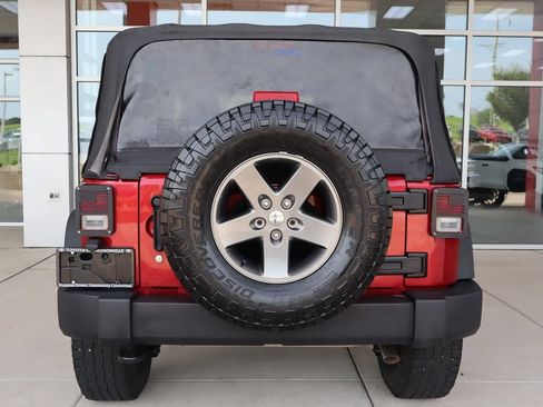 Used 2013 Jeep Wrangler Sport AWD/4WD image 7