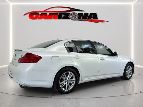 Used 2011 INFINITI G37 Journey RWD image 5