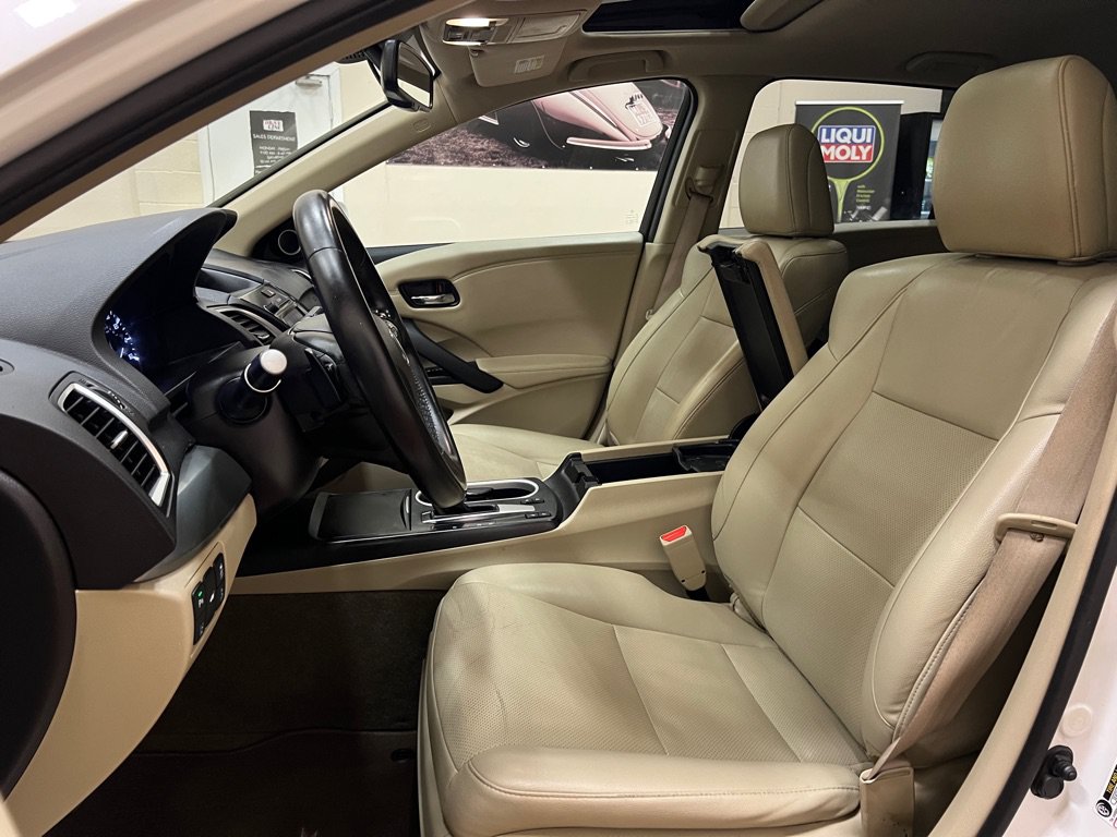 Used 2017 Acura RDX w/ Advance Package FWD image 16
