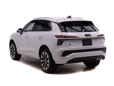 New 2026 Audi Q3 quattro 2.0T image 5