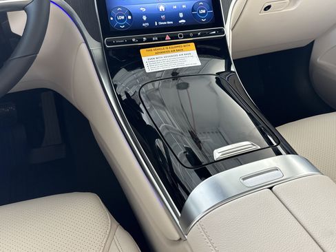 New 2026 Mercedes-Benz GLC 350e 4MATIC image 42