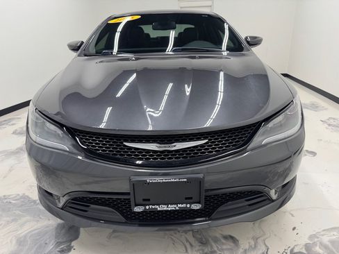 Used 2015 Chrysler 200 S FWD image 3