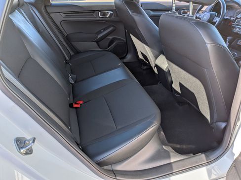 Used 2023 Honda Civic Sport image 32