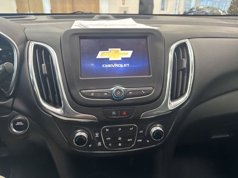 Used 2022 Chevrolet Equinox LT image 5
