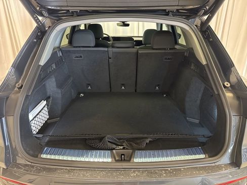 Certified 2025 Audi Q5 Premium w/ Convenience Package image 29