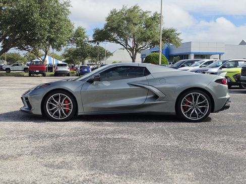 Used 2023 Chevrolet Corvette Stingray Premium Conv w/ Z51 Performance Package RWD image 9