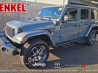 Used 2024 Jeep Wrangler Unlimited w/ Convenience Group AWD/4WD video 1