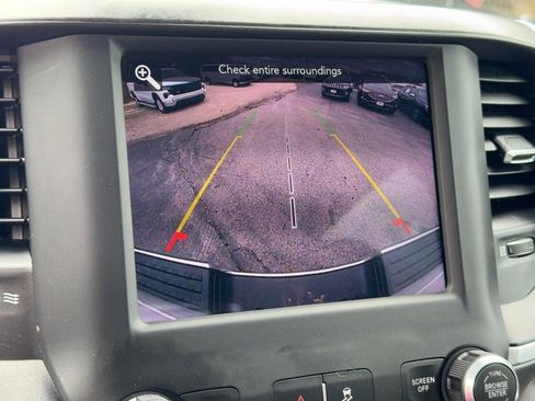 Used 2021 RAM 2500 Big Horn w/ Level 1 Equipment Group AWD/4WD image 19