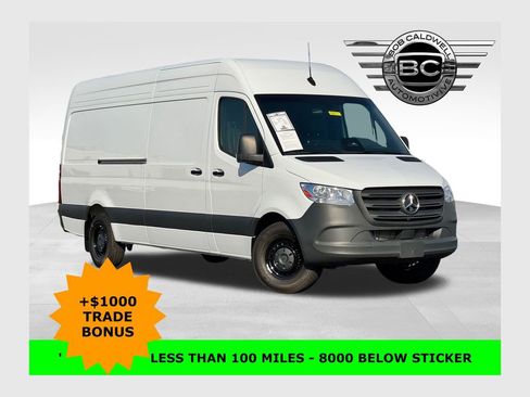 Used 2025 Mercedes-Benz Sprinter 2500 image 1