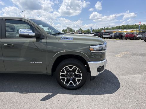Used 2026 RAM 1500 Laramie AWD/4WD image 2