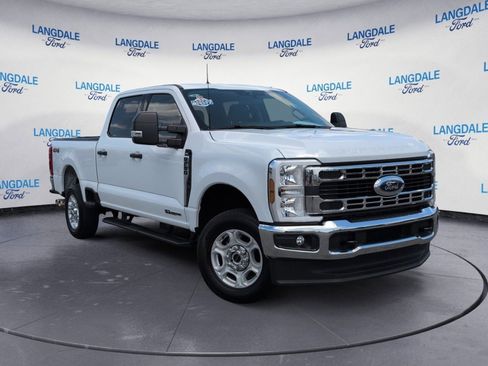 Used 2026 Ford F250 XLT image 2