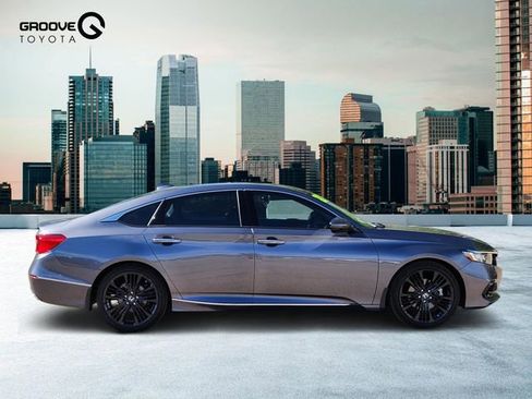 Used 2022 Honda Accord Touring image 7