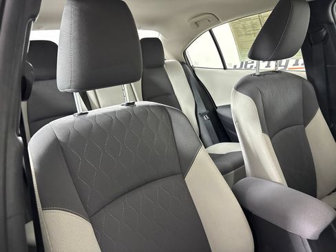 Used 2025 Toyota Corolla LE FWD image 29