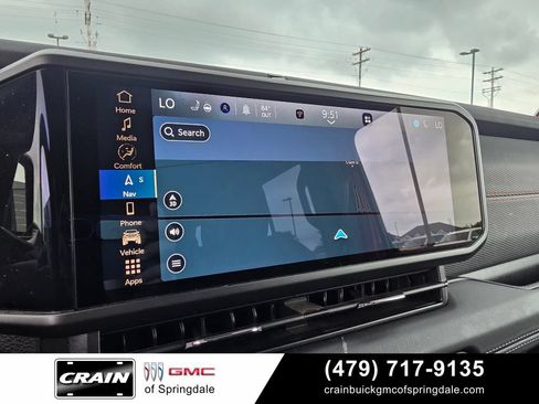 Used 2025 Jeep Wrangler Unlimited Rubicon AWD/4WD image 15