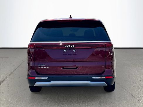 Used 2024 Kia Carnival LX FWD image 27