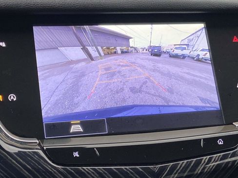 Used 2025 Cadillac XT6 Premium Luxury image 18