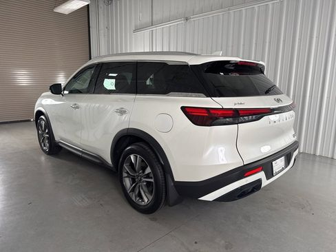 Certified 2025 INFINITI QX60 Luxe w/ Vision Package image 7