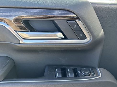 New 2026 GMC Sierra 1500 SLE image 13