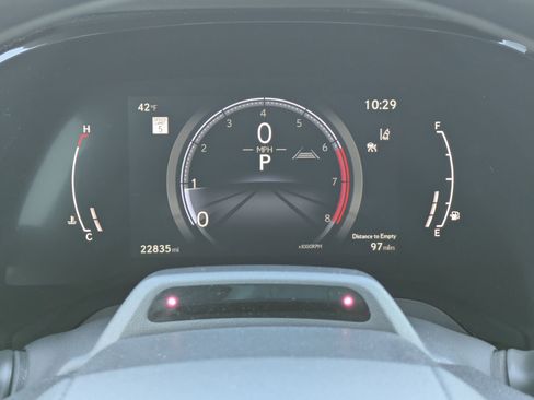 Used 2023 Lexus RX 350 w/ Luxury Package image 10