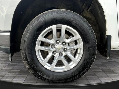 Used 2020 Chevrolet Silverado 1500 LT image 9