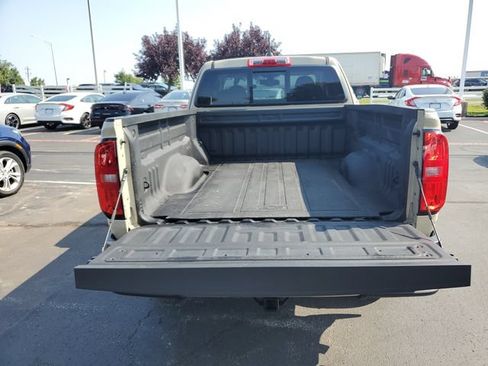 Used 2021 Chevrolet Colorado Z71 AWD/4WD image 9