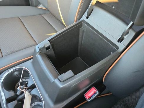 Used 2024 GMC Canyon AT4 w/ AT4 Premium Package image 19