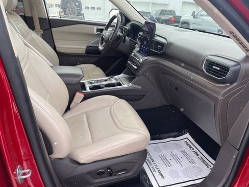 Used 2020 Ford Explorer Platinum w/ Premium Technology Package image 27