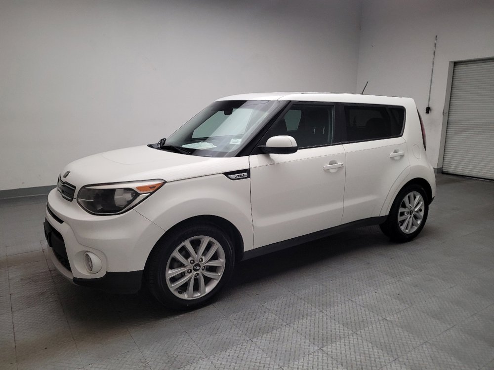 Used 2019 Kia Soul + FWD image 2