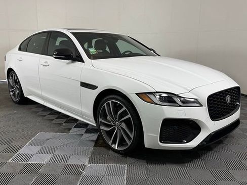 New 2024 Jaguar XF R-Dynamic SE image 10