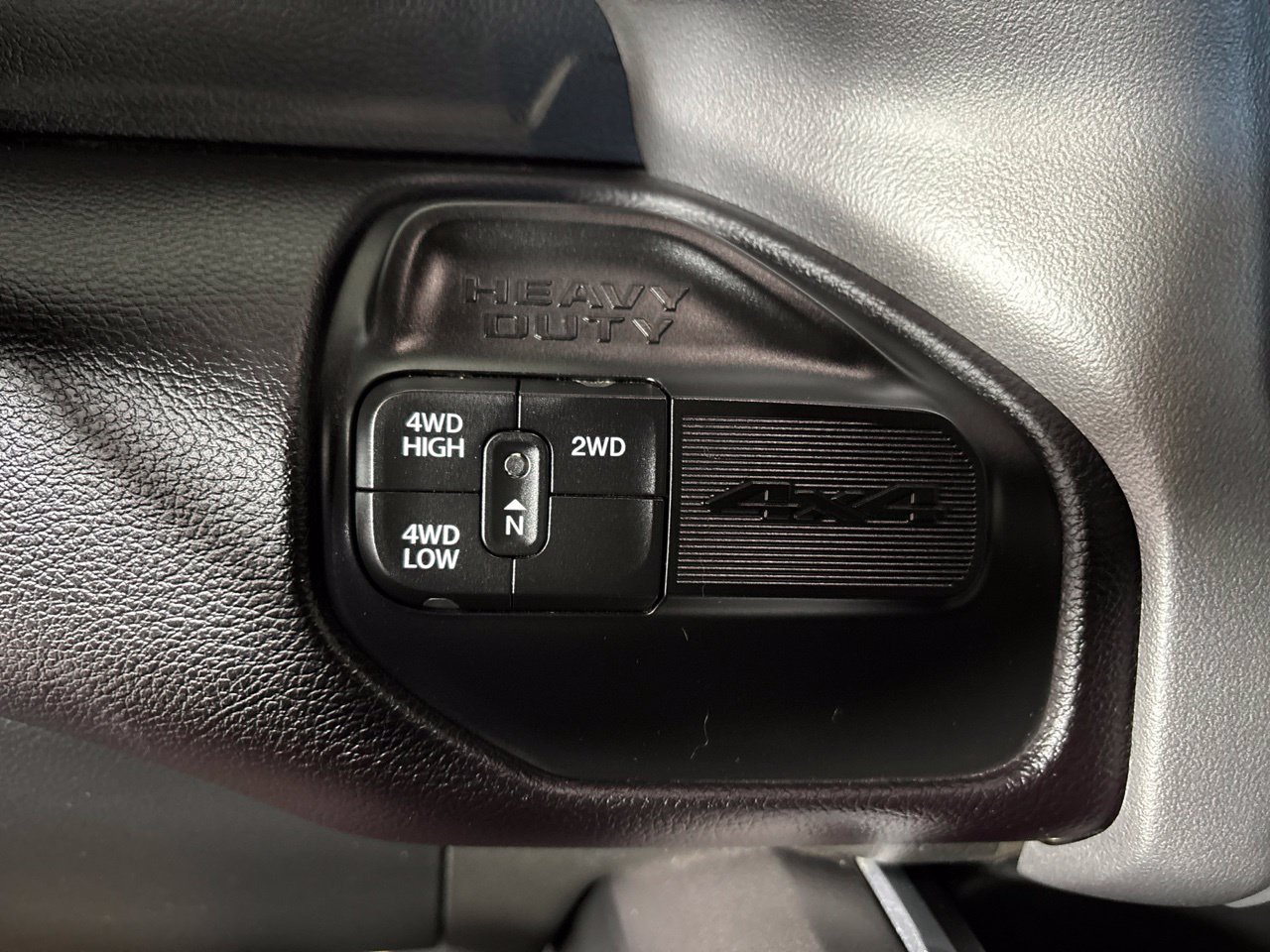 Used 2022 RAM 2500 Laramie AWD/4WD image 14