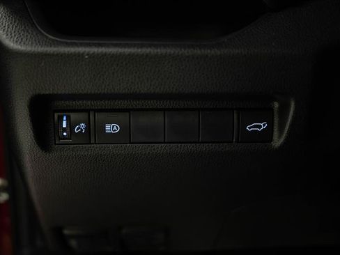 Used 2021 Toyota RAV4 XLE Premium w/ Carpet Mat Package (TMS) FWD image 30