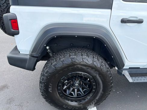 Used 2023 Jeep Wrangler Unlimited Sport AWD/4WD image 11
