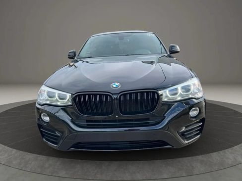 Used 2018 BMW X4 xDrive28i AWD/4WD image 2
