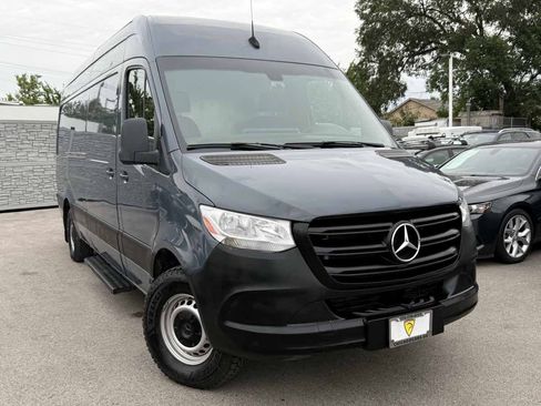 Used 2019 Mercedes-Benz Sprinter 170 image 3