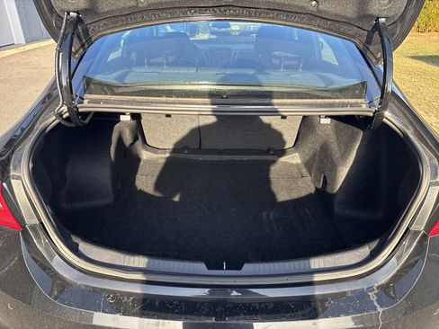 Used 2024 Chevrolet Malibu LT image 1