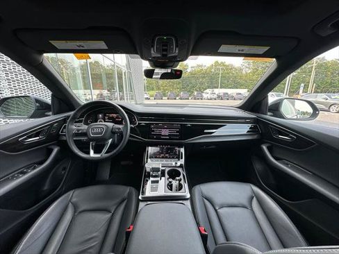 Used 2023 Audi Q8 Premium w/ Convenience Package AWD/4WD image 10