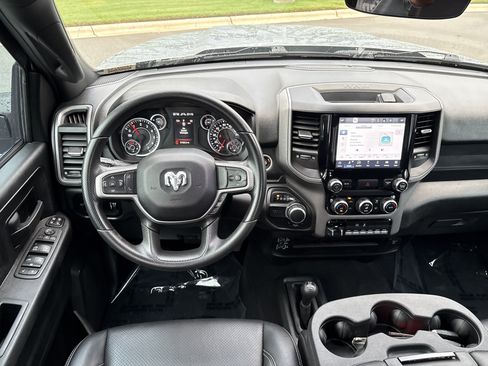Used 2024 RAM 2500 Tradesman w/ Chrome Appearance Group AWD/4WD image 19