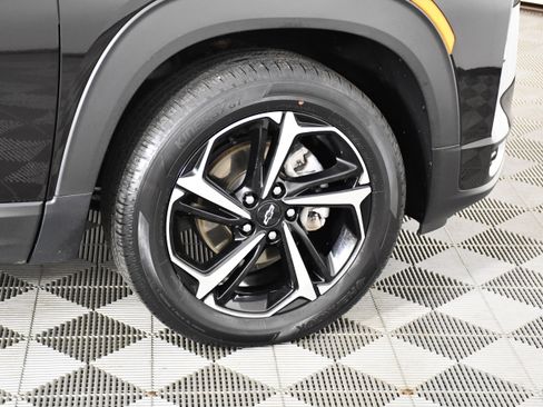 Used 2023 Chevrolet TrailBlazer RS w/ Sun and Liftgate Package AWD/4WD image 55