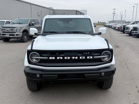 New 2025 Ford Bronco Outer Banks image 40