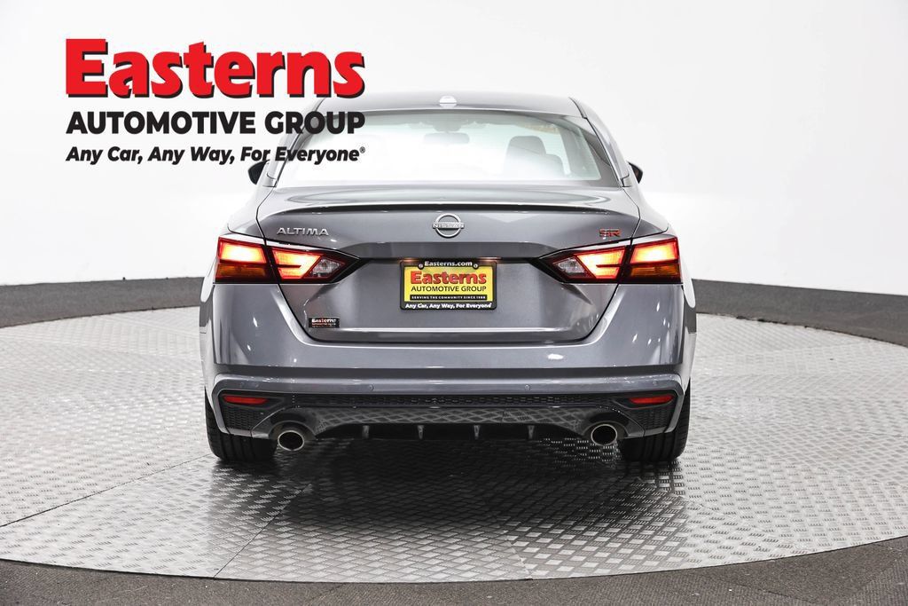 Used 2023 Nissan Altima 2.5 SR FWD image 8