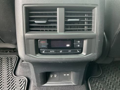 Used 2022 Volkswagen Atlas SEL Premium image 23