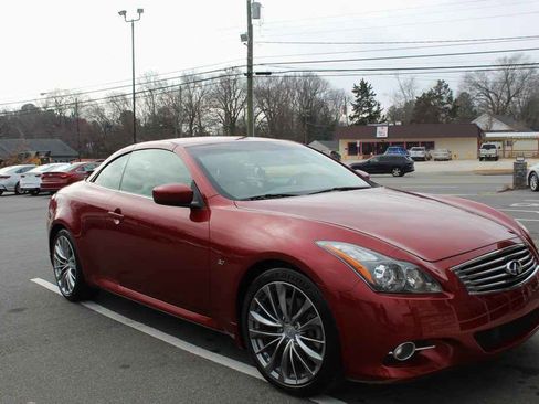 Used 2014 INFINITI Q60 Convertible w/ Premium Package image 3