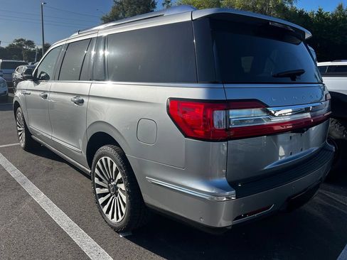 Used 2020 Lincoln Navigator L Reserve w/ Luxury Package RWD image 3