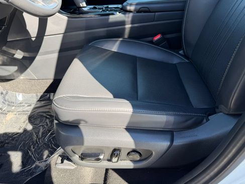 Used 2025 Lexus NX 250 FWD image 15