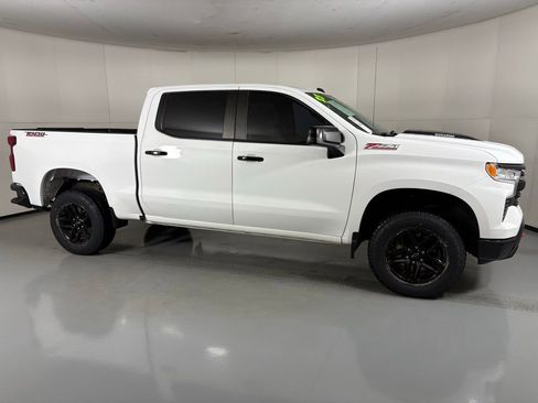 Used 2023 Chevrolet Silverado 1500 LT Trail Boss image 11