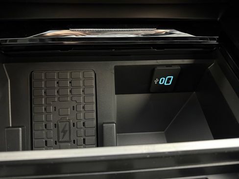 New 2026 Ford F250 Lariat w/ Black Appearance Package image 34